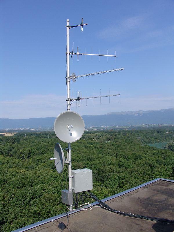 Onex 07.07.2011
Deuxième parabole 5 GHz,
cette fois vers Lancy
